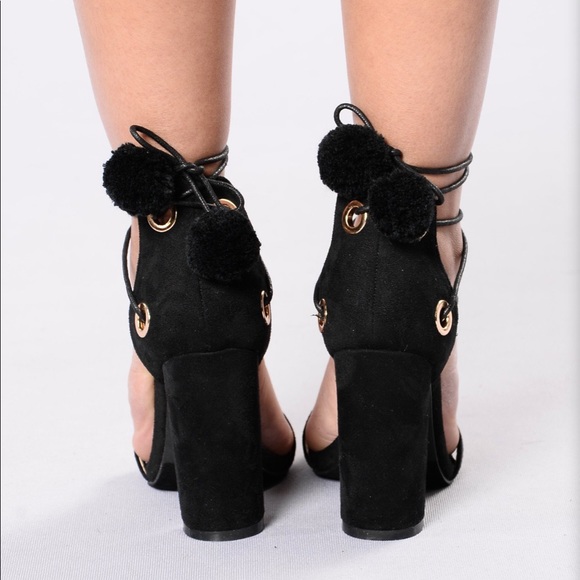 Chunky Heel - Picture 3 of 4